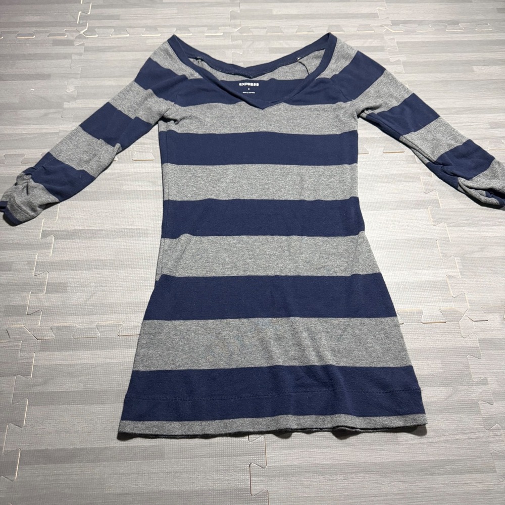 Express Striped 3/4 Ruched Sleeve V-Neck Tunic Top Navy Blue Gray